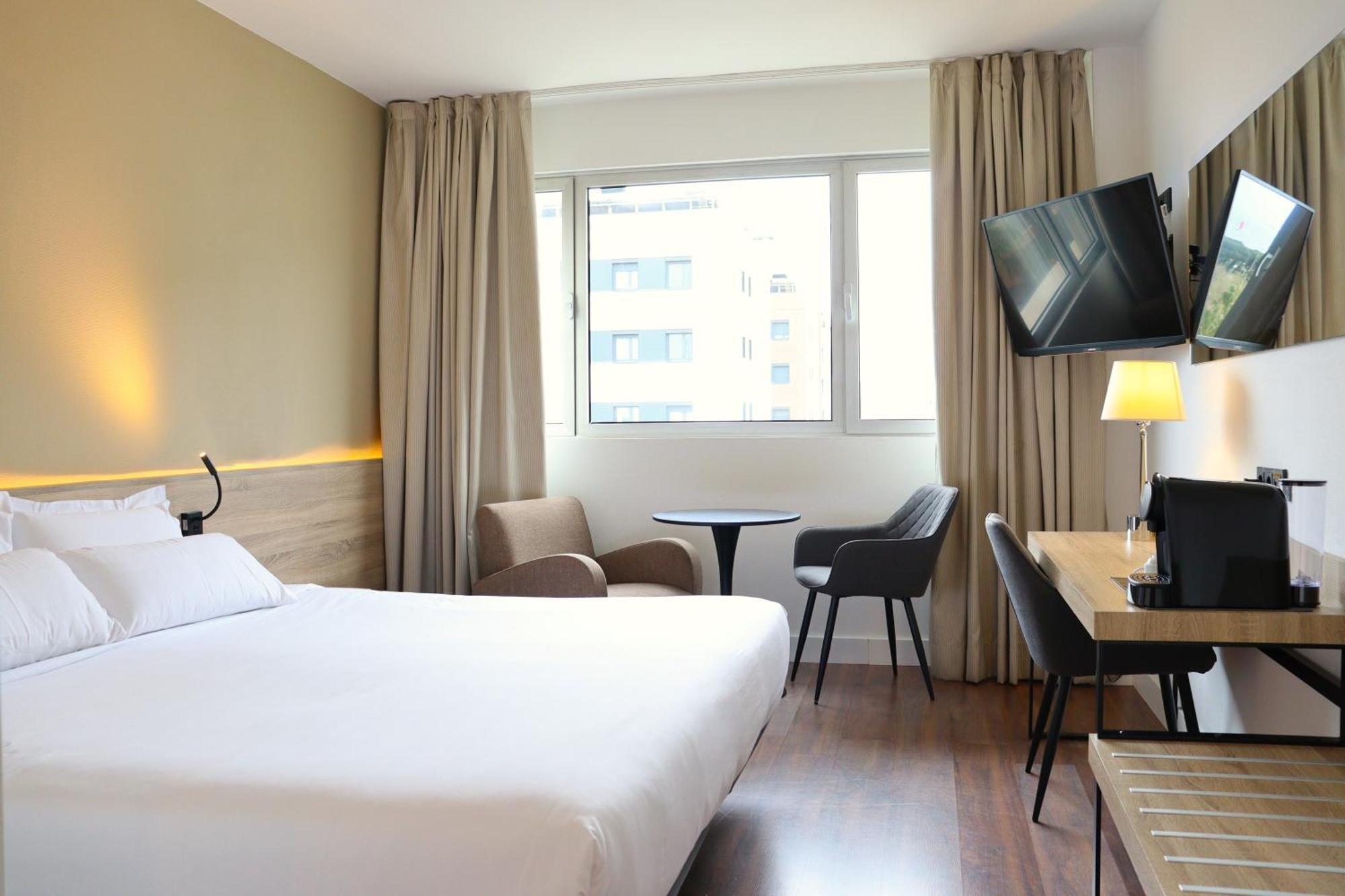 Superior Room Partial Sea View,1656170606:JPEG